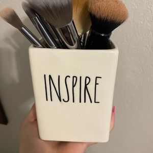 Inspire glass container